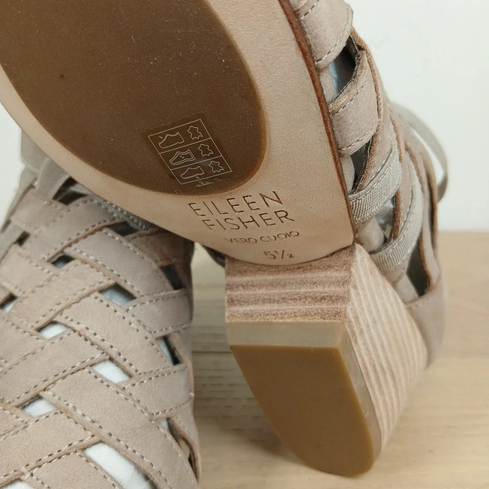 Eileen Fisher Cage Wedge Sandals Womens 5.5 Taupe Suede Woven Strappy Back Zip
